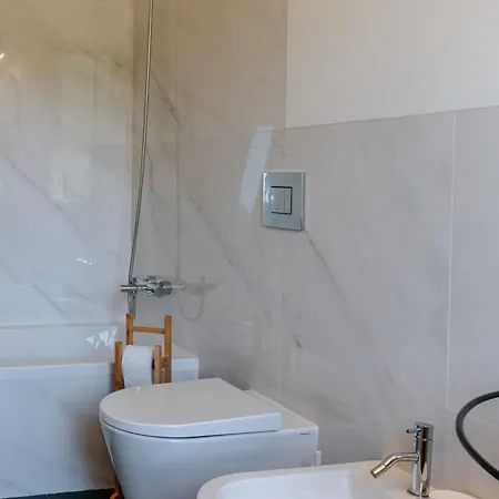 Real I By Mycelia וילה