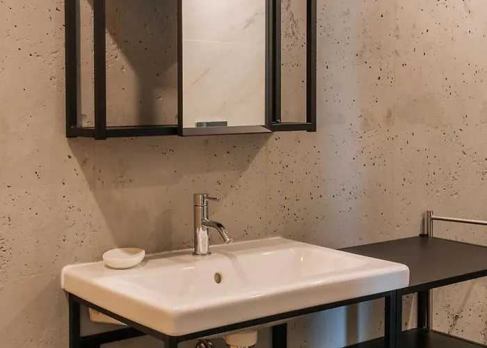 Real I By Mycelia Villa