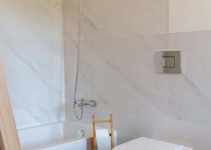 Real I By Mycelia Villa Real (Castelo de Paiva)